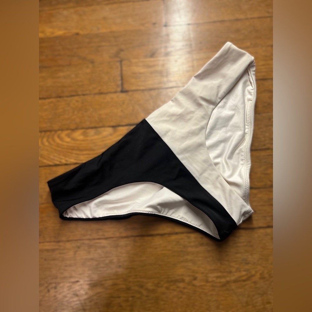 Victoria's Secret Black and White Cheeky Hipster Bikini Bottom